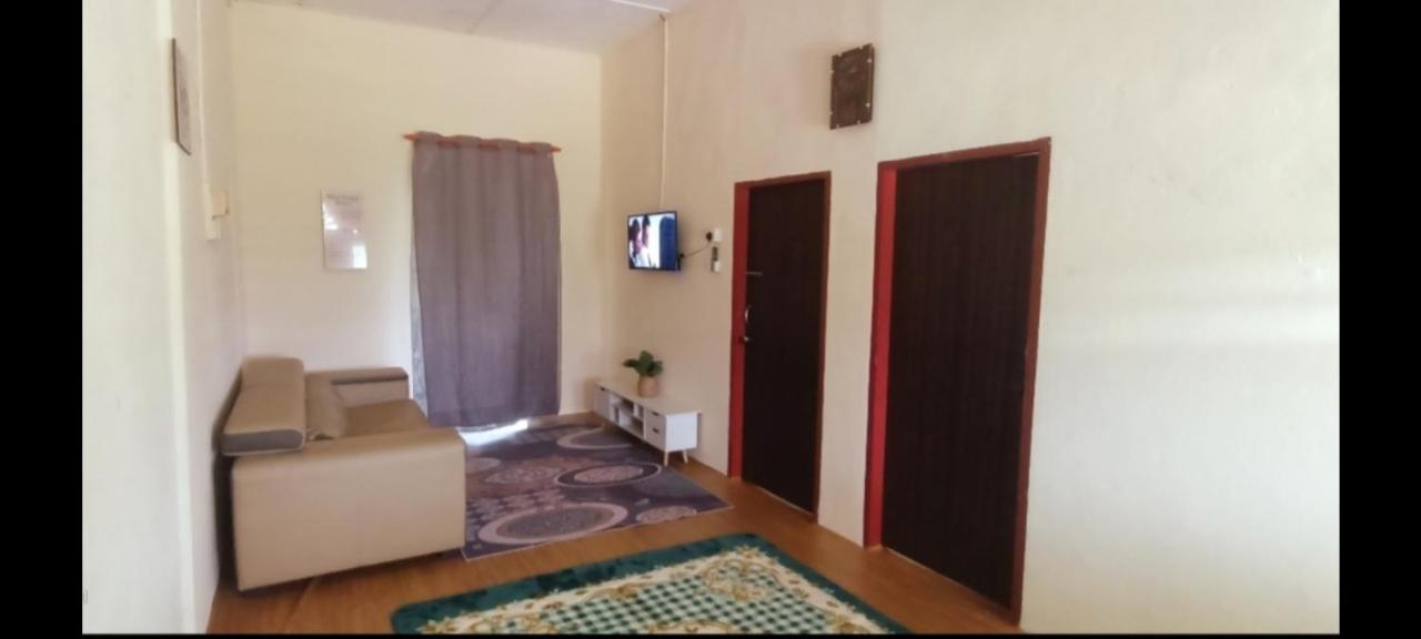 Rayyan Homestay Cherang Ruku Exterior foto